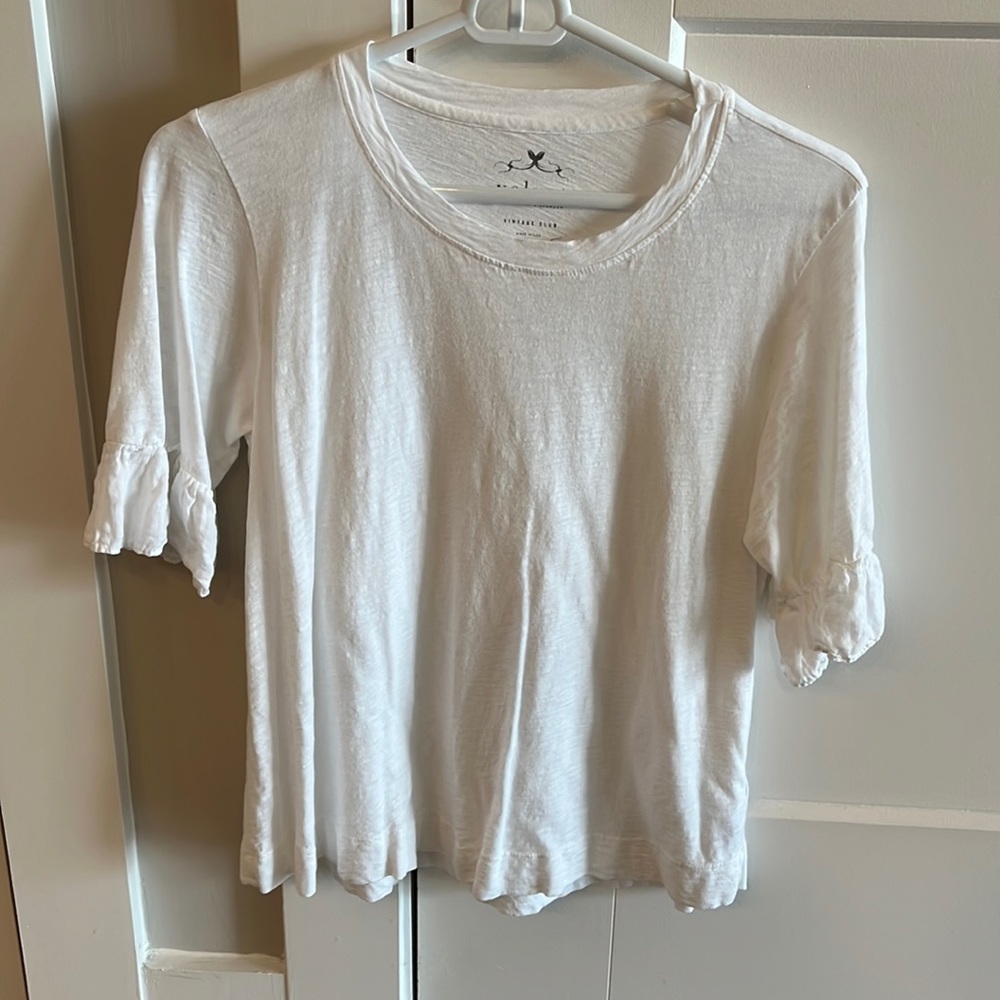 Velvet by Graham and Spencer white T-shirt